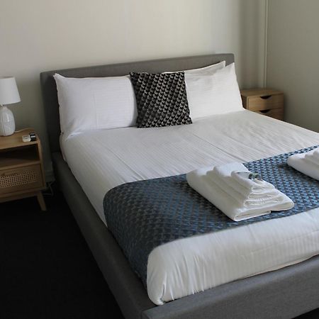 Romano'S Hotel & Suites Уогга-Уогга Экстерьер фото
