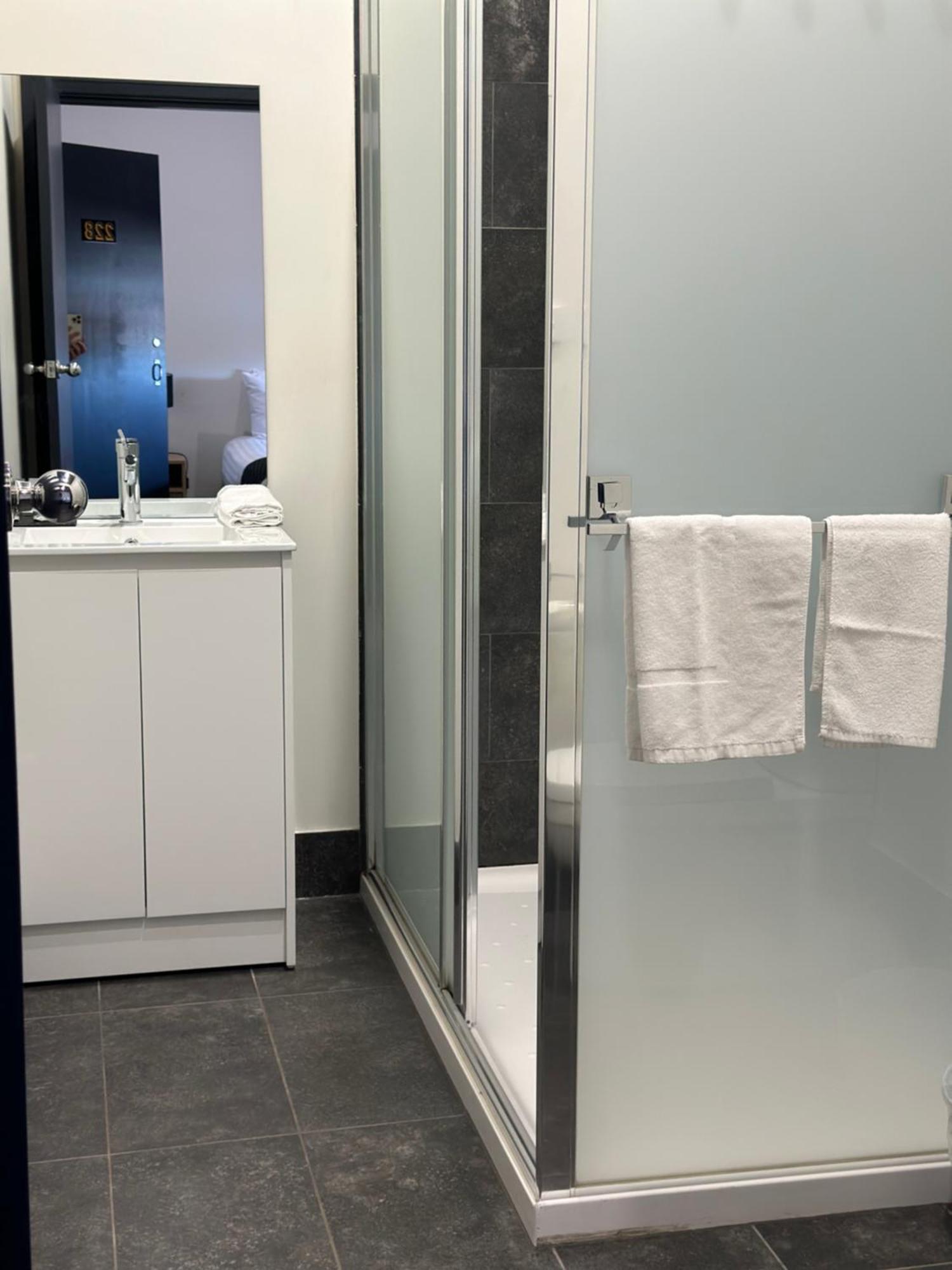 Romano'S Hotel & Suites Уогга-Уогга Экстерьер фото